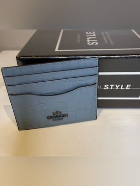 Coach Croc Embossed Leather Card Holder Glacier Blue 24’ CRB43